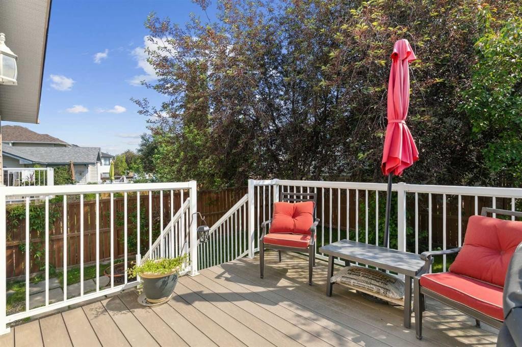 21 Citadel Crest Circle Nw, Calgary, AB - Outdoor With Deck Patio Veranda With Exterior