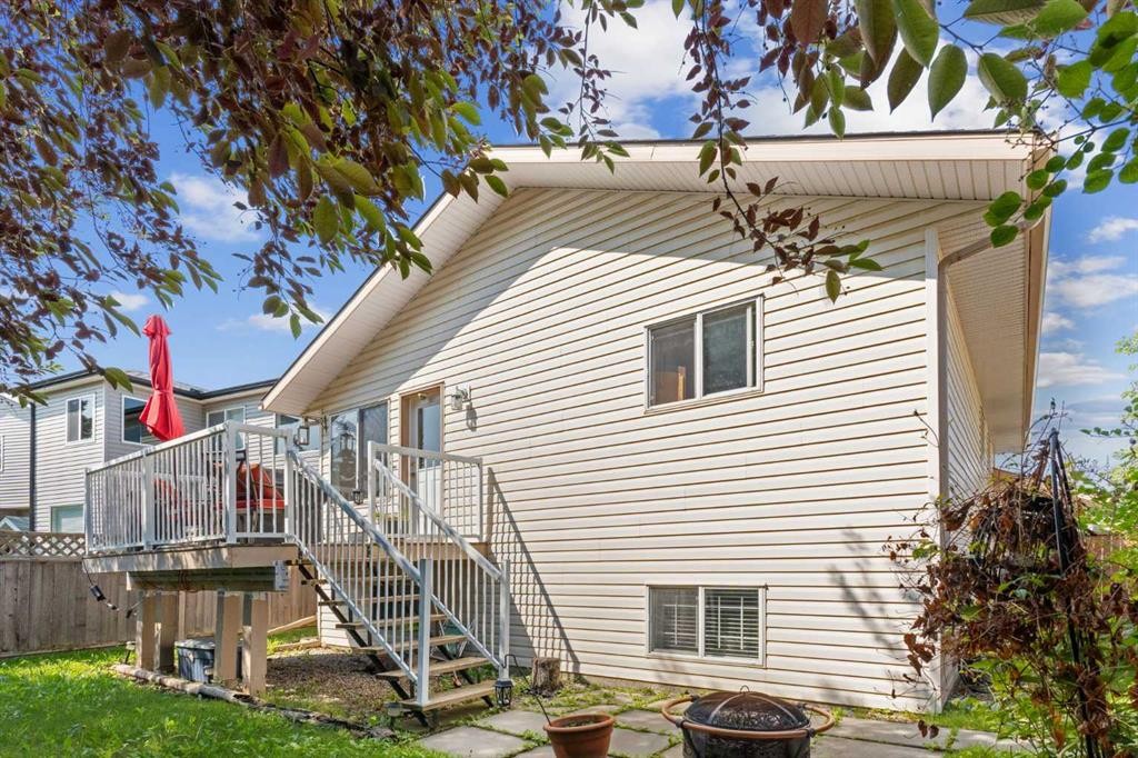 21 Citadel Crest Circle Nw, Calgary, AB - Outdoor With Deck Patio Veranda