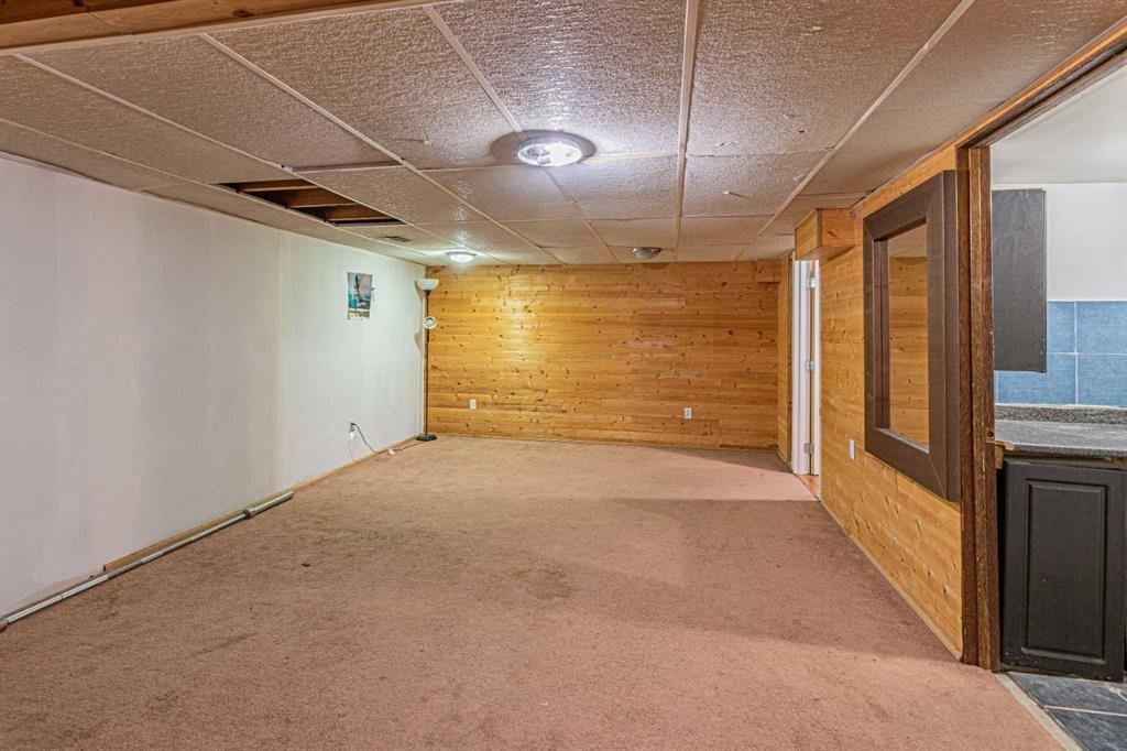 64 Castledale Crescent Ne, Calgary, AB - Indoor