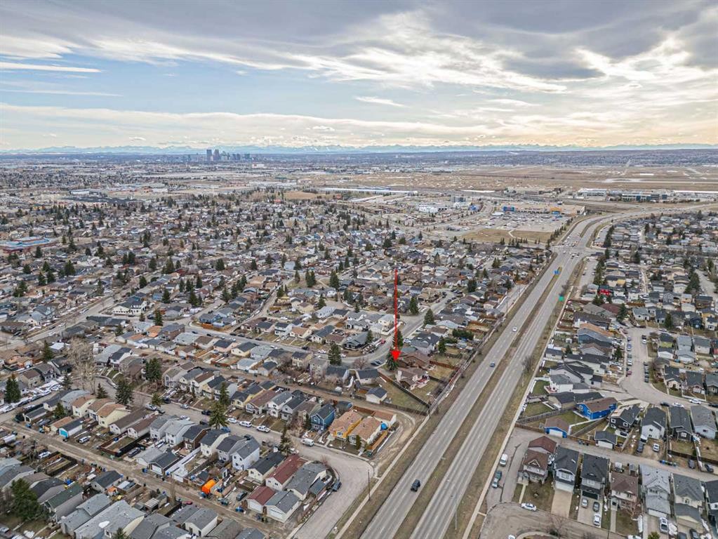 64 Castledale Crescent Ne, Calgary, AB - Outdoor With View