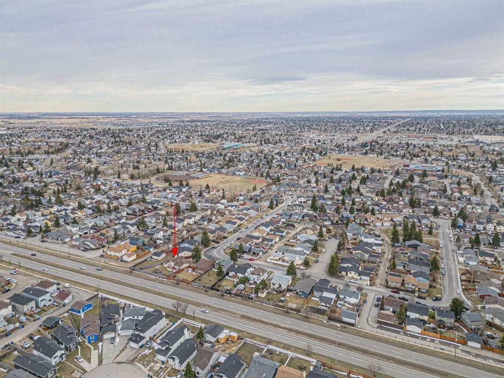 64 Castledale Crescent Ne, Calgary, AB - Outdoor With View