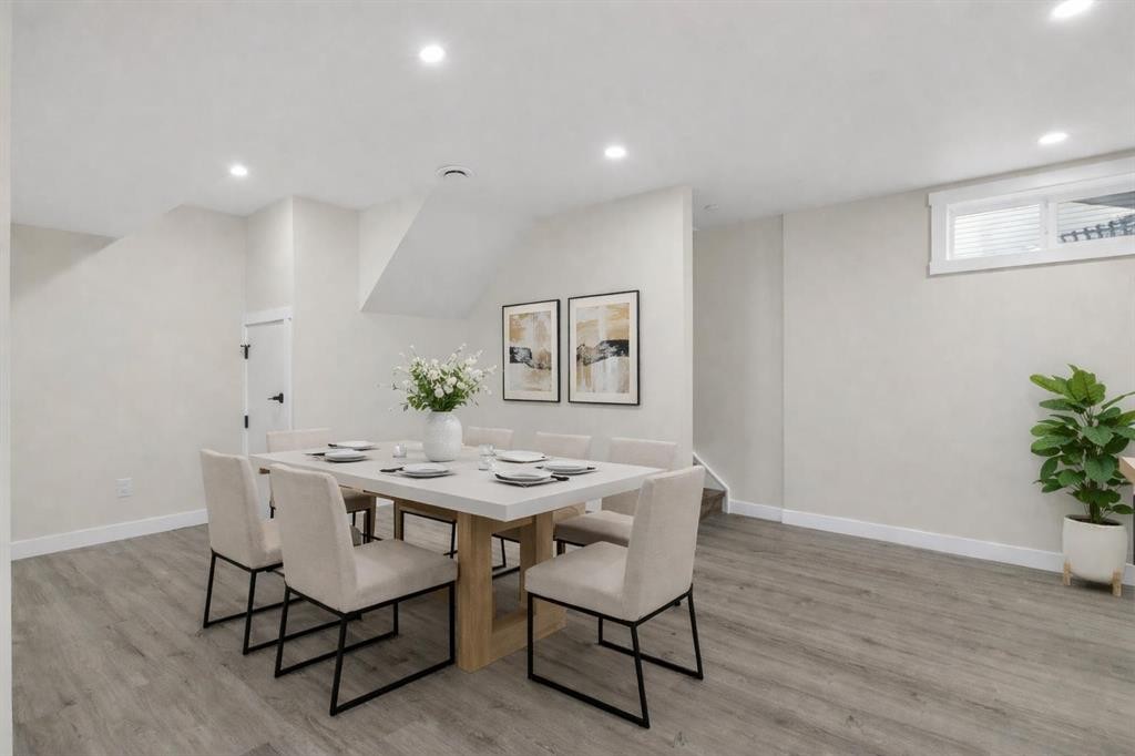 203 Lynnover Place Se, Calgary, AB - Indoor Photo Showing Dining Room