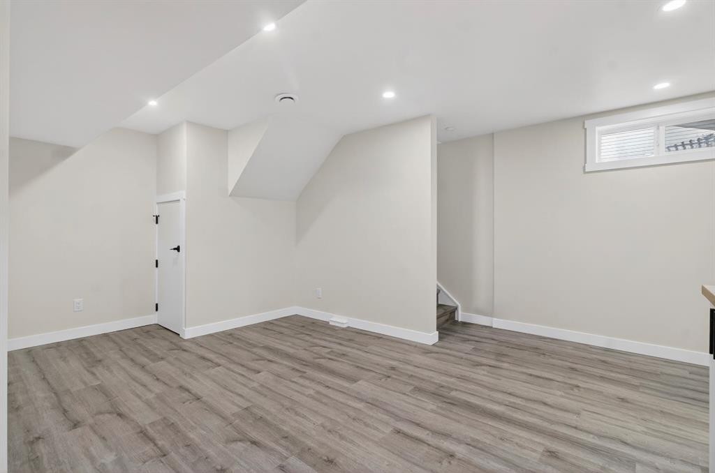 203 Lynnover Place Se, Calgary, AB - Indoor