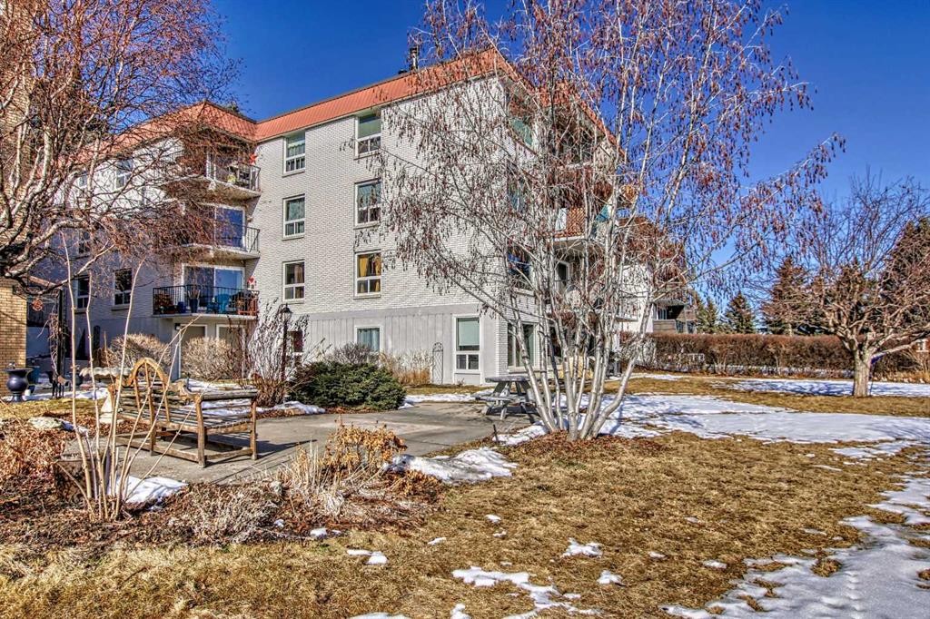 202-520 Cedar Crescent Sw, Calgary, AB - Outdoor