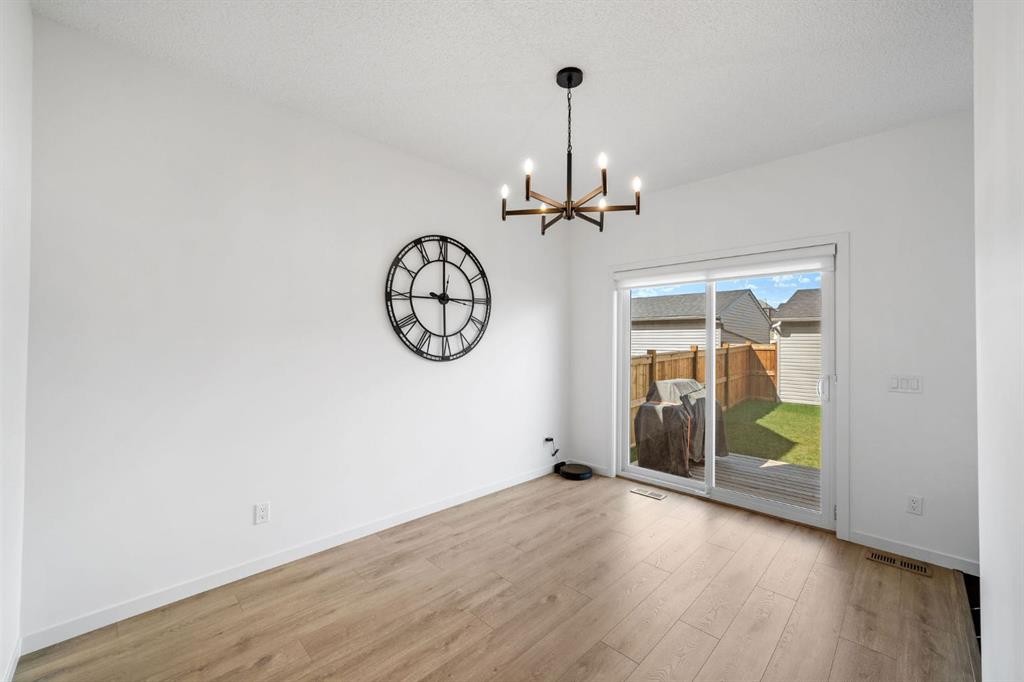 21 Sage Hill Path Nw, Calgary, AB - Indoor Photo Showing Other Room
