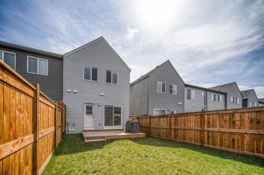 21 Sage Hill Path Nw, Calgary, AB - Outdoor