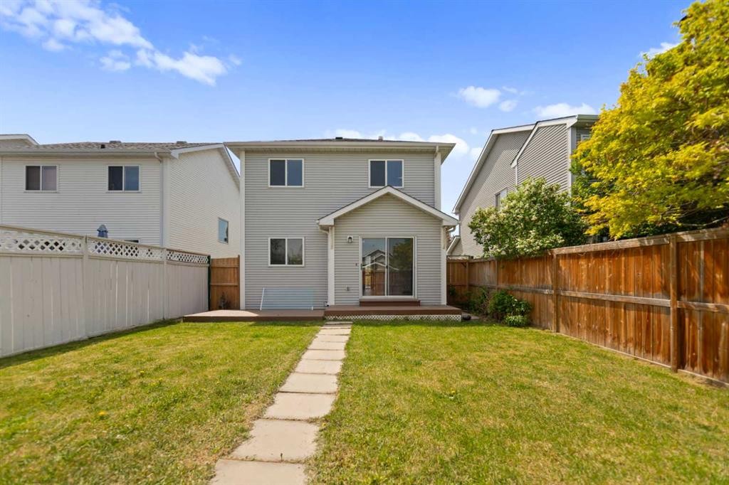 42 River Rock Road Se, Calgary, AB - Outdoor
