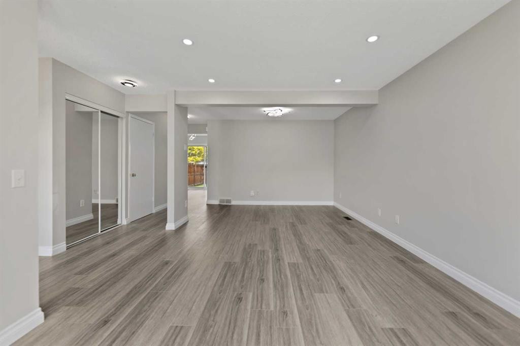 42 River Rock Road Se, Calgary, AB - Indoor Photo Showing Other Room