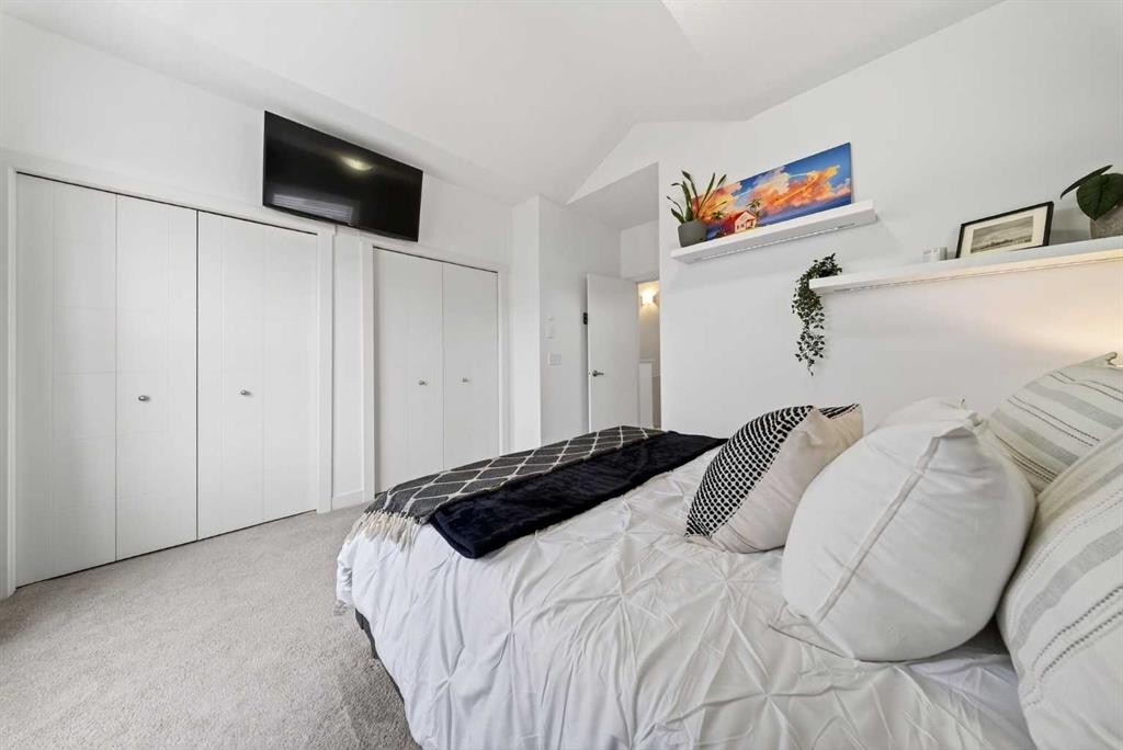 404 Redstone View Ne, Calgary, AB - Indoor Photo Showing Bedroom