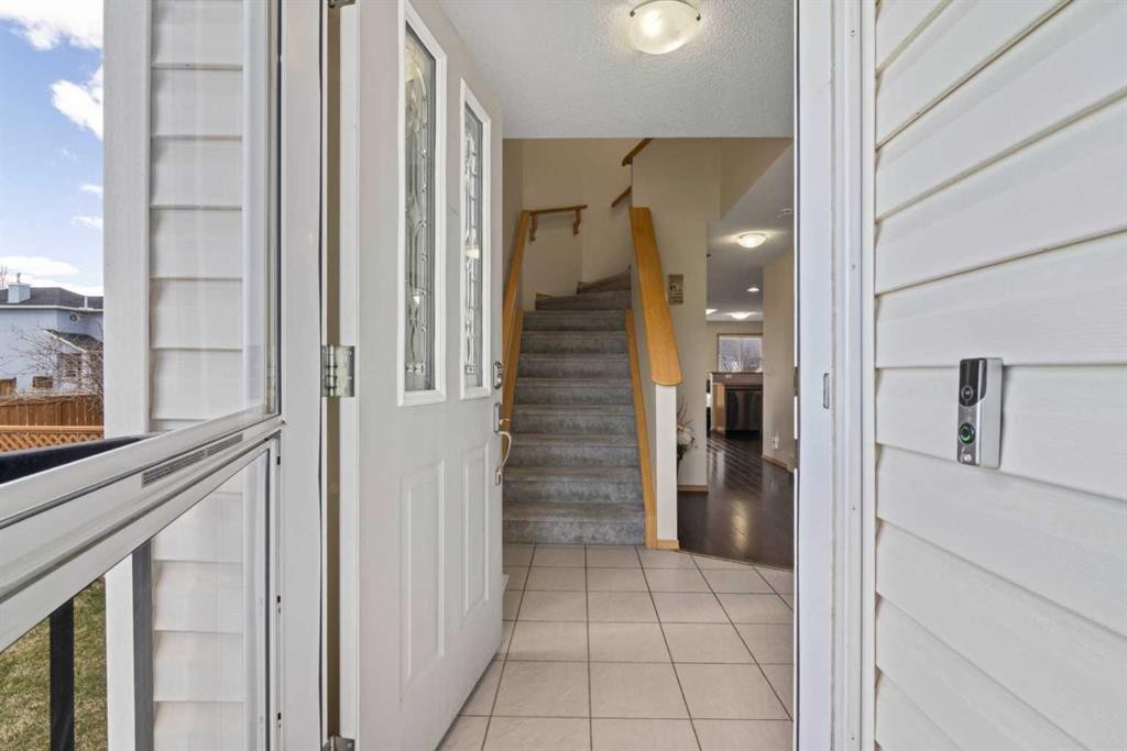 10 Taralea Bay Ne, Calgary, AB