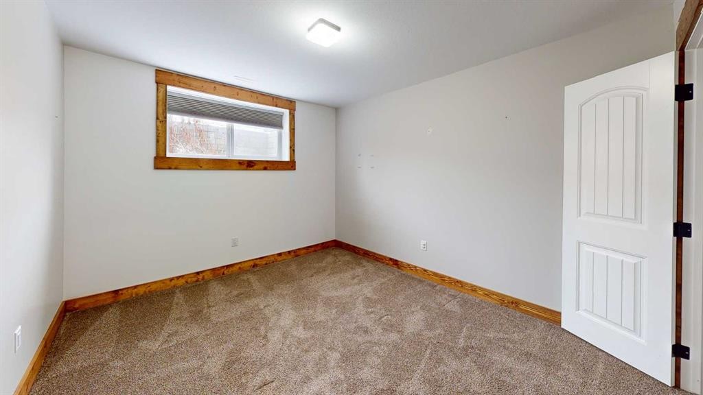 114039 Range Road 221, Rural Lethbridge County, AB - Indoor Photo Showing Other Room
