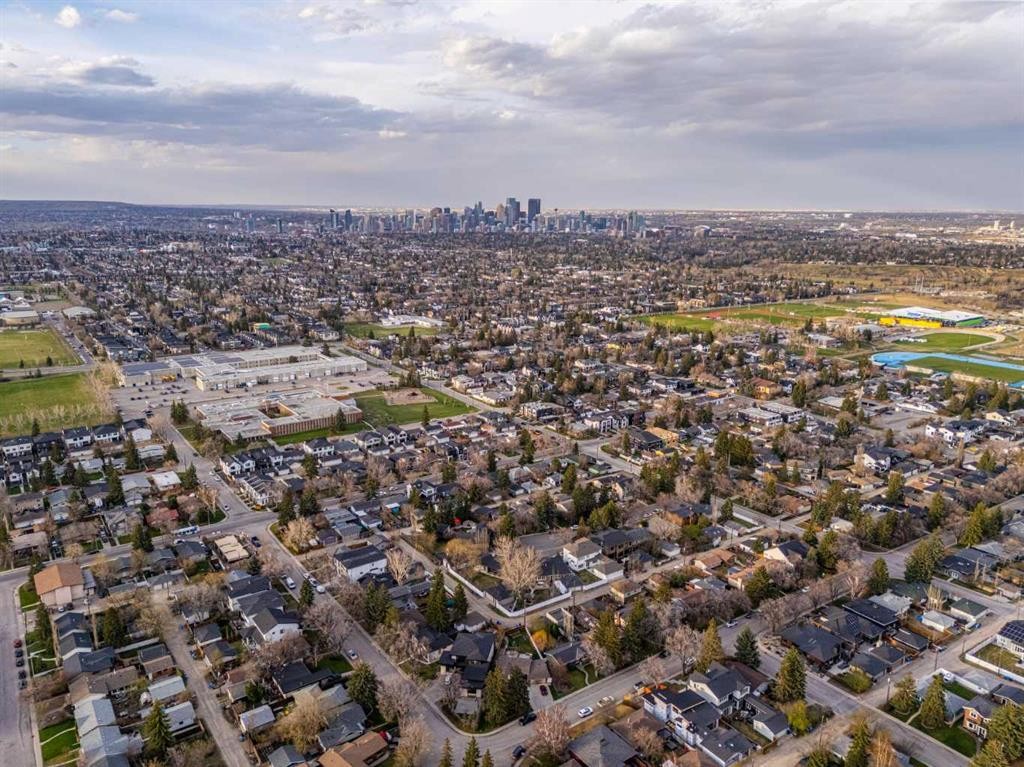 2328 58 Avenue Sw, Calgary, AB - Outdoor With View