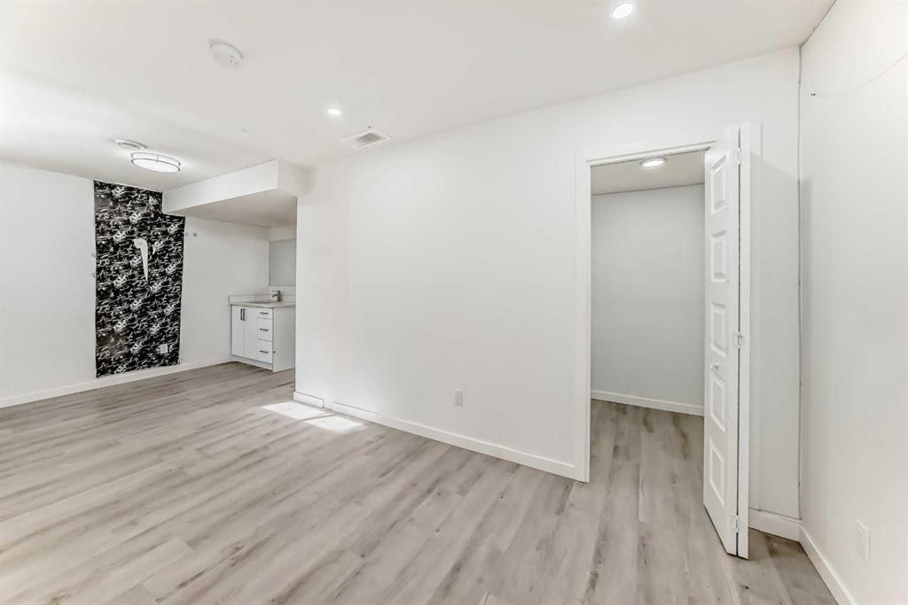 636 Skyview Ranch Grove Ne, Calgary, AB - Indoor Photo Showing Other Room