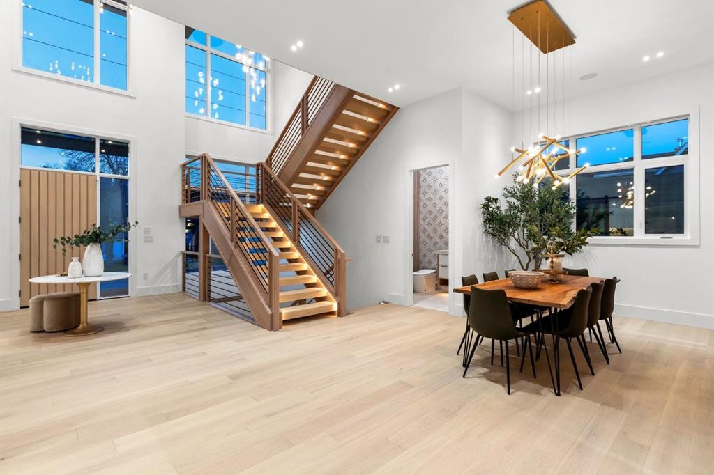 2613 6 Avenue Nw, Calgary, AB - Indoor