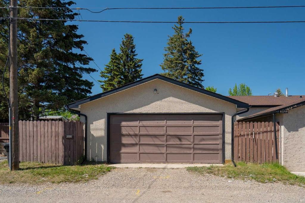 4609 Marcombe Way Ne, Calgary, AB - Outdoor