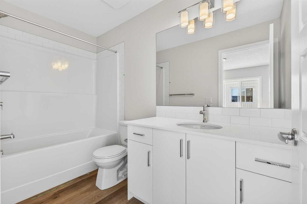 828-132 Red Embers Link Ne, Calgary, AB - Indoor Photo Showing Bathroom