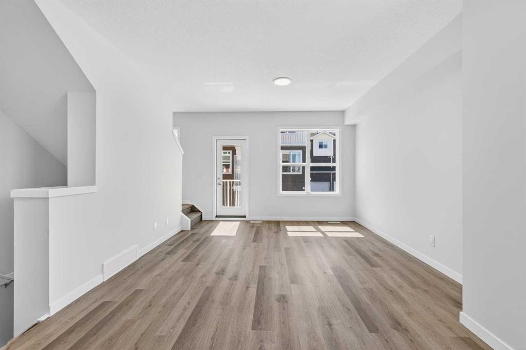 828-132 Red Embers Link Ne, Calgary, AB - Indoor Photo Showing Other Room