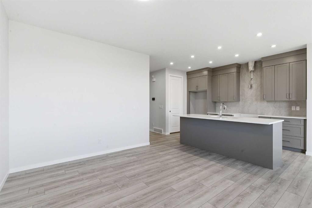 623 Buffaloberry Manor Se, Calgary, AB - Indoor Photo Showing Kitchen