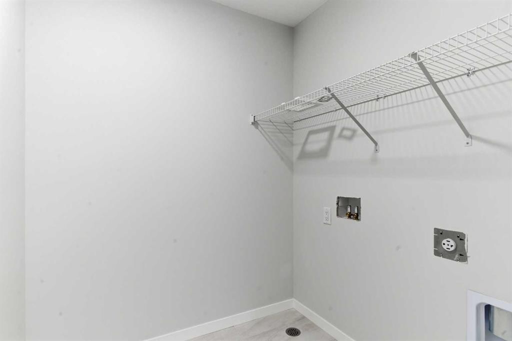 623 Buffaloberry Manor Se, Calgary, AB - Indoor With Storage