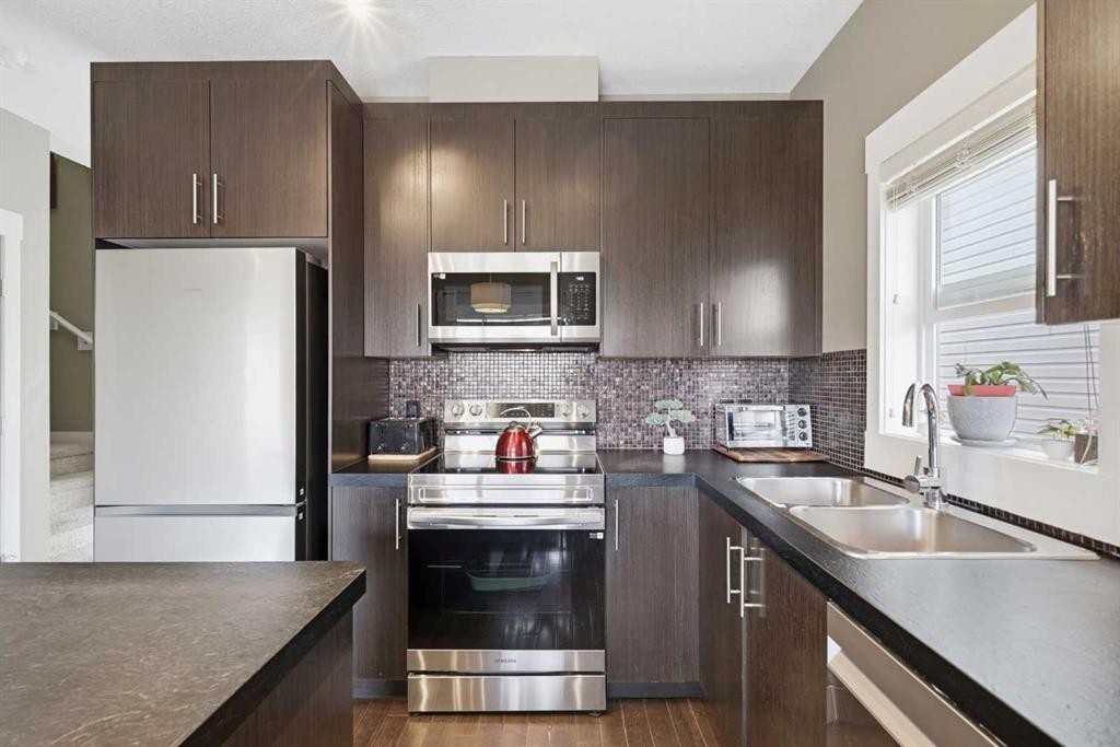 338 Skyview Ranch Road Ne, Calgary, AB - Indoor Photo Showing Kitchen With Stainless Steel Kitchen With Double Sink With Upgraded Kitchen