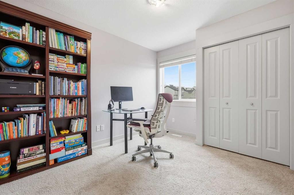 338 Skyview Ranch Road Ne, Calgary, AB - Indoor Photo Showing Office