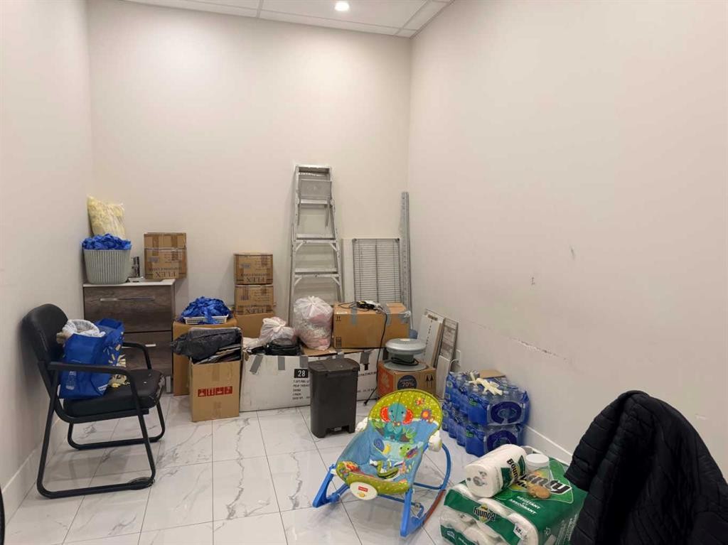 123 Macleod Trail, Calgary, AB