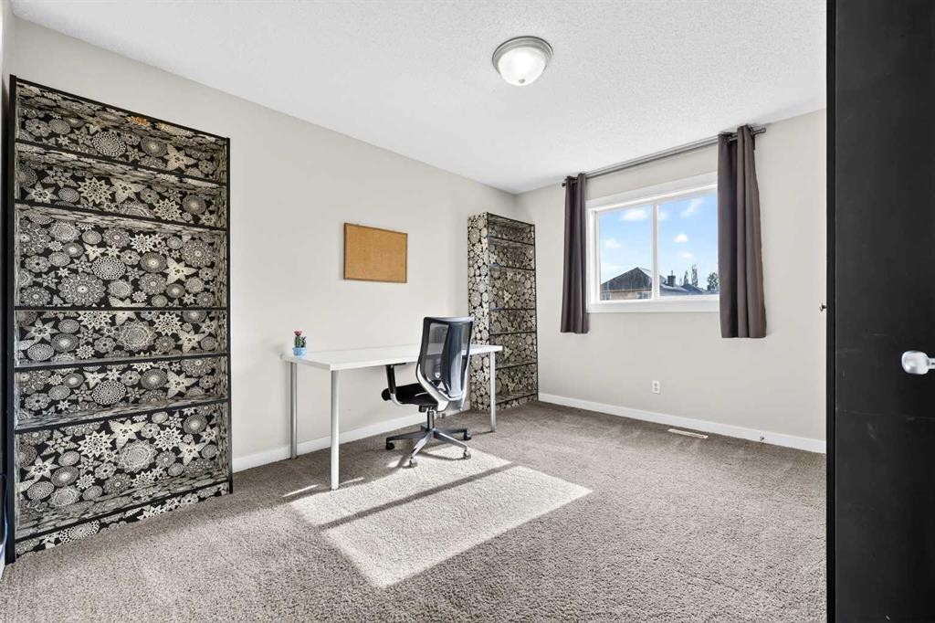 988 Prestwick Circle Se, Calgary, AB - Indoor