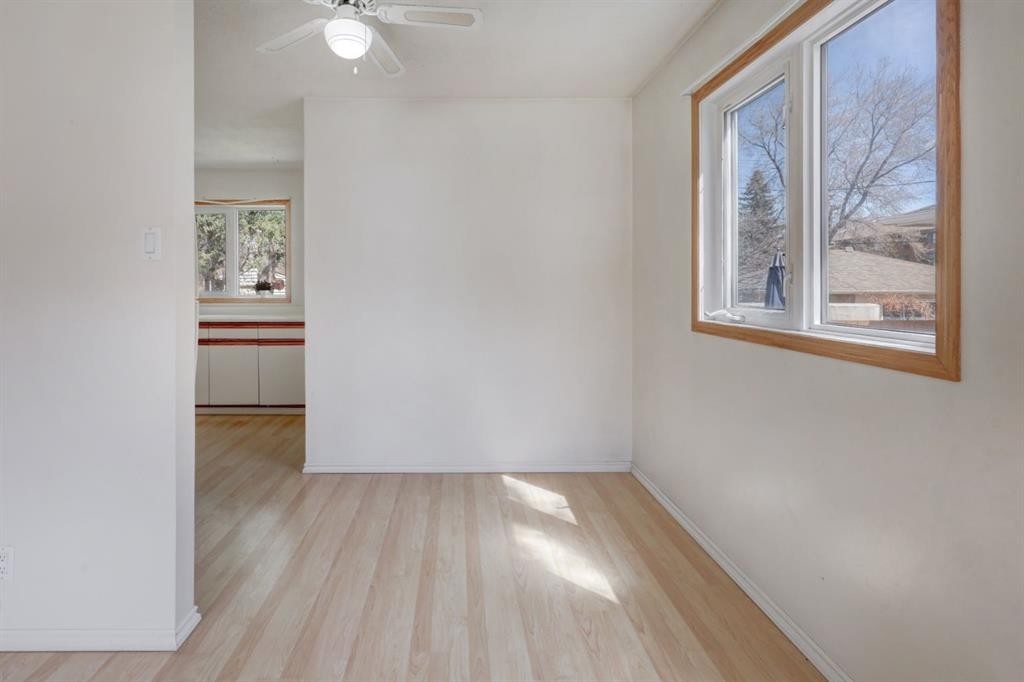 3432 3 Avenue Nw, Calgary, AB - Indoor Photo Showing Other Room