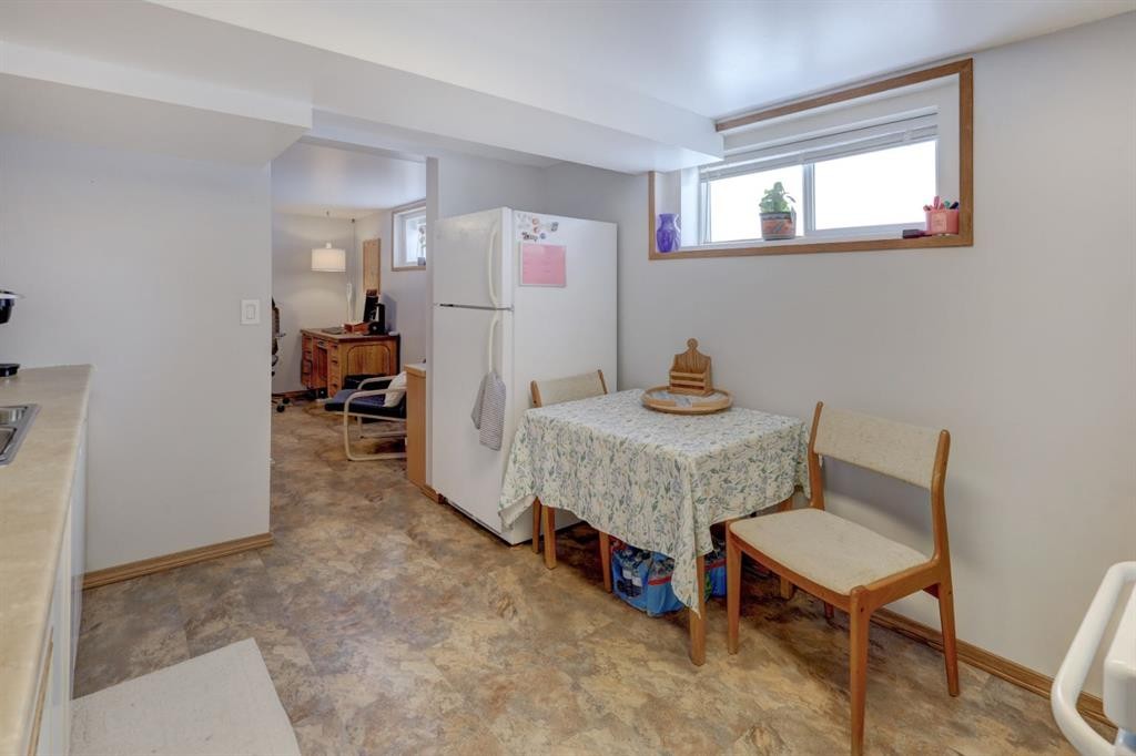 3432 3 Avenue Nw, Calgary, AB - Outdoor