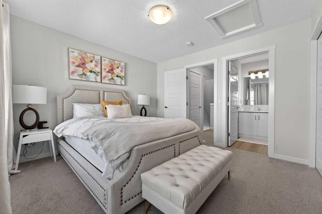340 Cranbrook Square Se, Calgary, AB - Indoor Photo Showing Bedroom