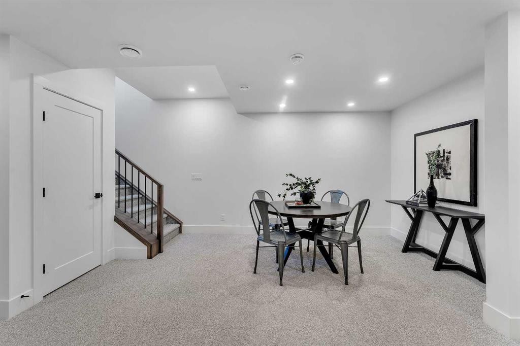 3919 23 Avenue Sw, Calgary, AB - Indoor Photo Showing Other Room