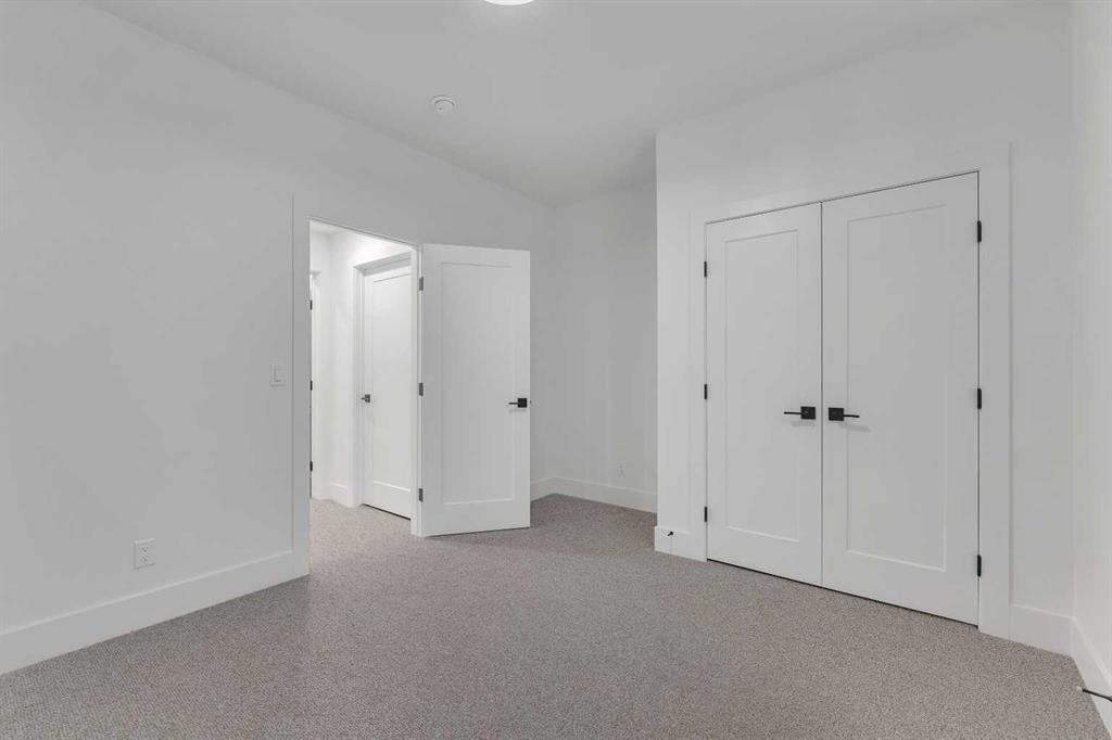 3919 23 Avenue Sw, Calgary, AB - Indoor Photo Showing Other Room