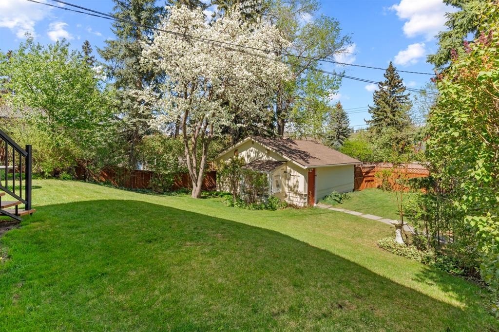 1334 Hamilton Street Nw, Calgary, AB - Outdoor