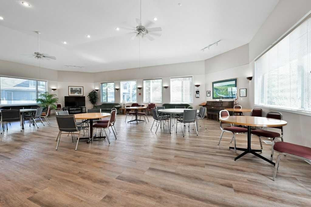 184 Valley Ridge Heights Nw, Calgary, AB - Indoor