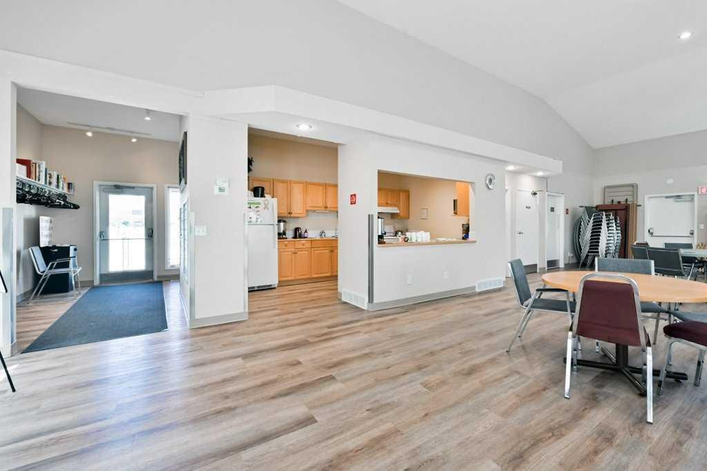 184 Valley Ridge Heights Nw, Calgary, AB - Indoor