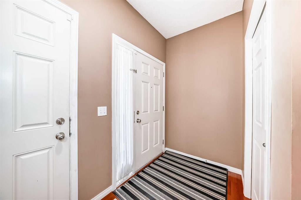 148 Saddlecrest Gardens Ne, Calgary, AB - Indoor Photo Showing Other Room