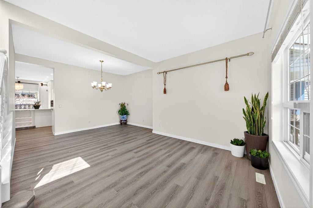 502 Panamount Boulevard Nw, Calgary, AB - Indoor Photo Showing Other Room