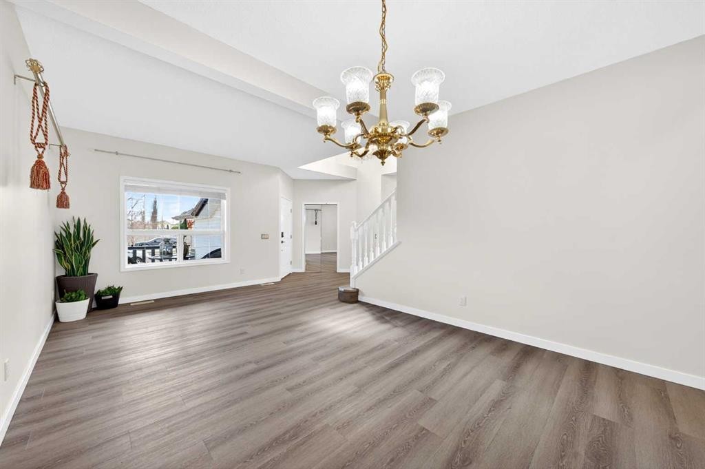 502 Panamount Boulevard Nw, Calgary, AB - Indoor