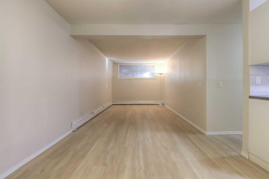 102-626 2 Avenue Ne, Calgary, AB - Indoor Photo Showing Other Room