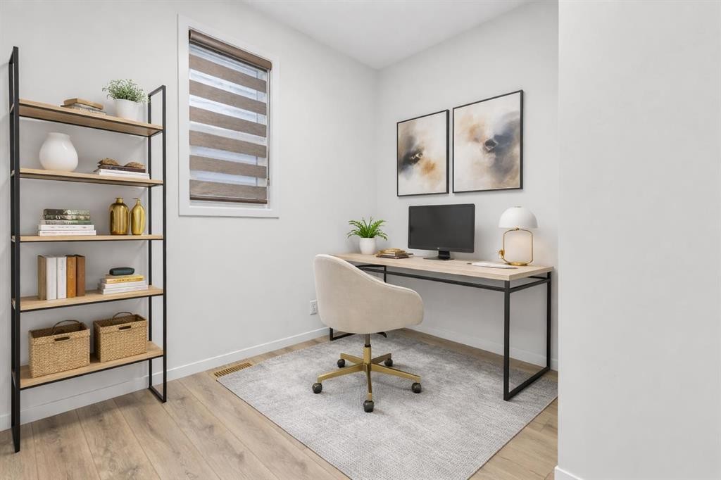 312 Edith Place Nw, Calgary, AB - Indoor Photo Showing Office