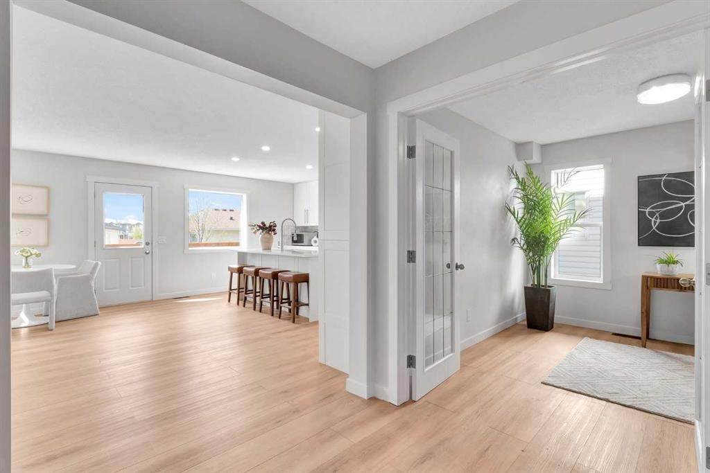 214 Royal Birch View Nw, Calgary, AB - Indoor