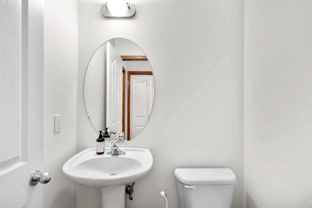 77 Cougarstone Circle Sw, Calgary, AB