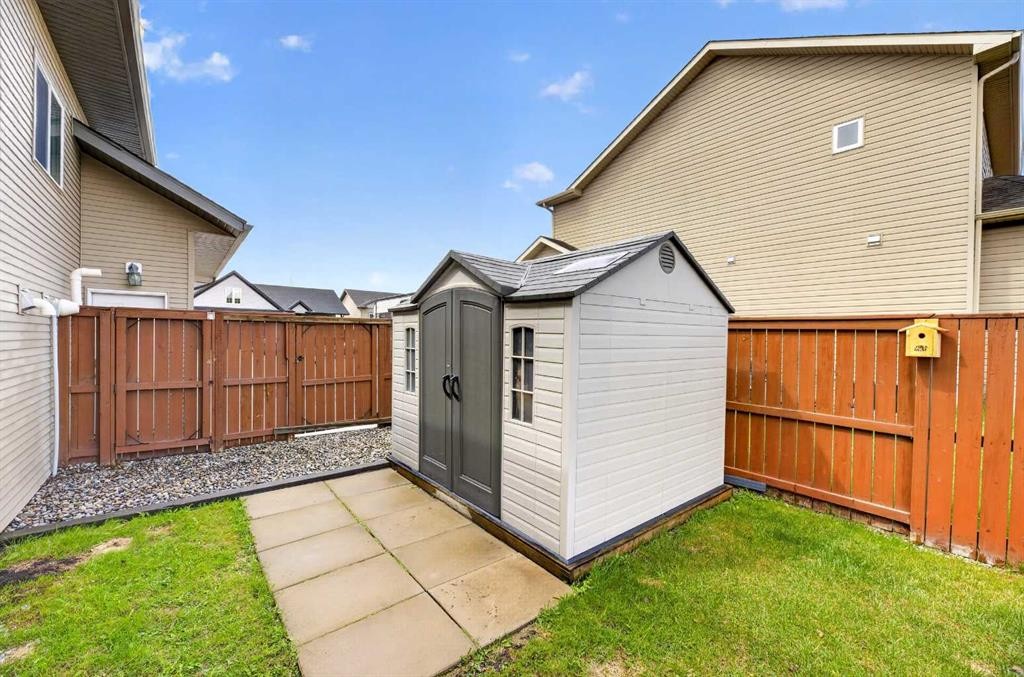 5 Vera Close, Olds, AB - Outdoor With Exterior