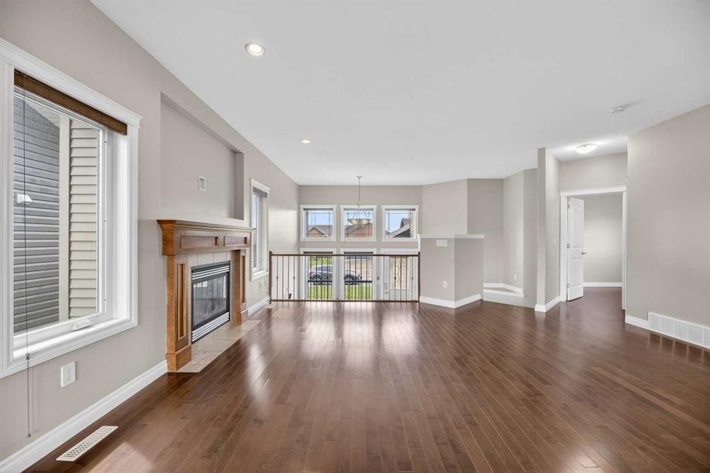 5 Vera Close, Olds, AB - Indoor Photo Showing Living Room With Fireplace