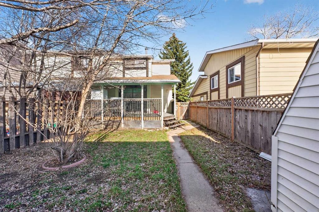 3319 56 Street Ne, Calgary, AB - Outdoor