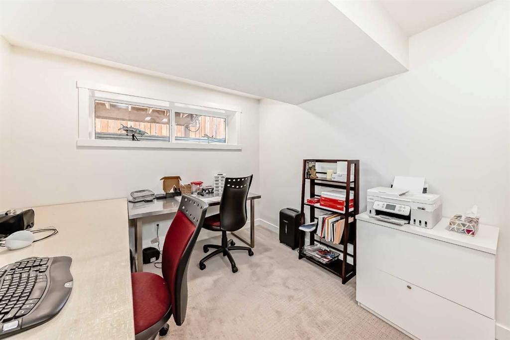 52 Walden Lane Se, Calgary, AB - Indoor Photo Showing Office