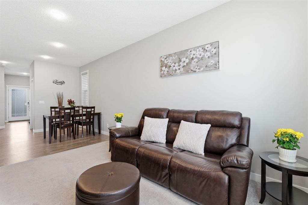 131 Walcrest Way Se, Calgary, AB