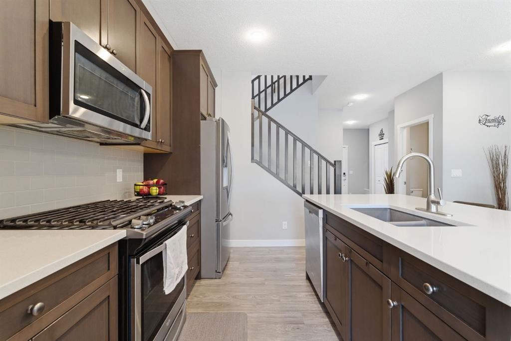 131 Walcrest Way Se, Calgary, AB