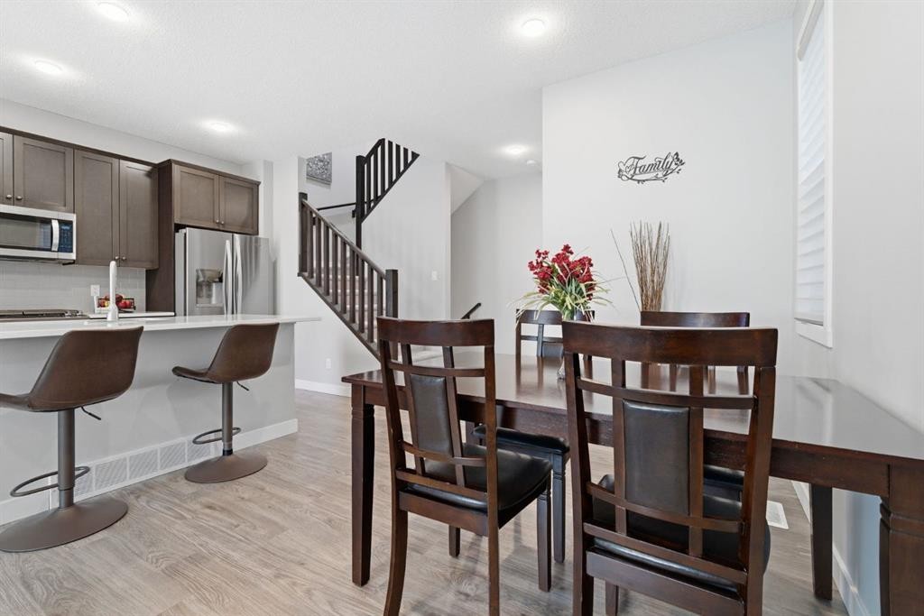 131 Walcrest Way Se, Calgary, AB