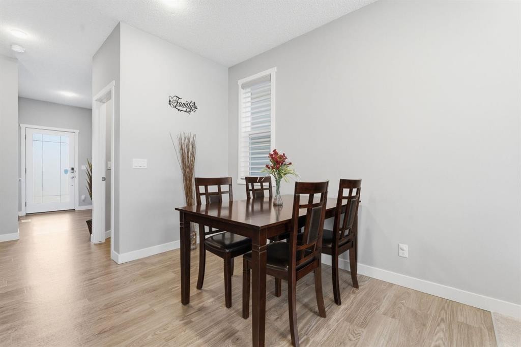 131 Walcrest Way Se, Calgary, AB